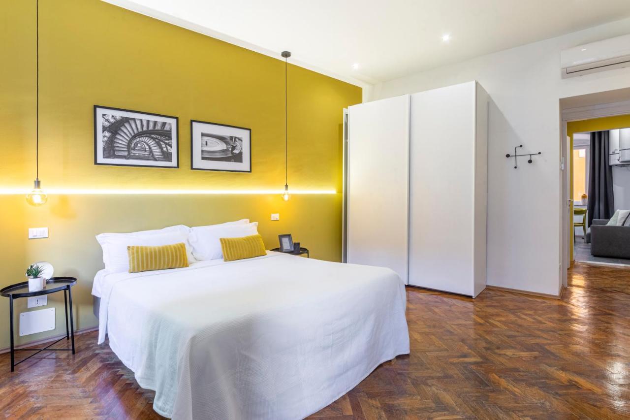 Tram Apartment For 4 Guests Trieste Bagian luar foto