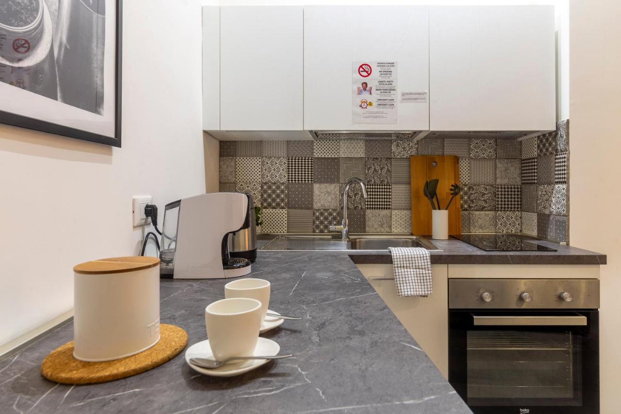 Tram Apartment For 4 Guests Trieste Bagian luar foto